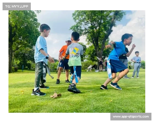 珠海沙滩腰旗橄榄球赛激战沙场 对运动员平衡与爆发力提出更高要求